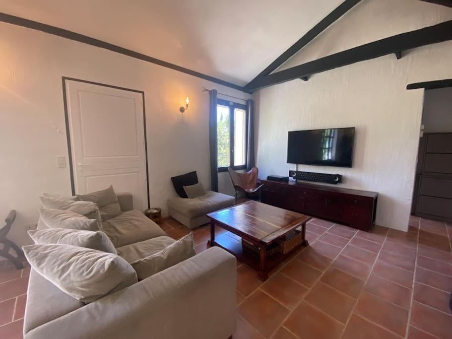 Ar De Vie Villa Chaleureuse En Provence Ventabren Esterno foto